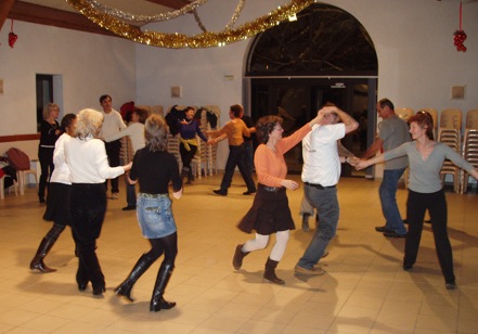 danse-folk-labeaume