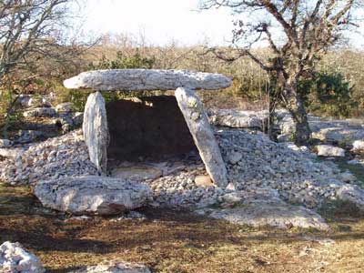 dolmen-restaure-pt